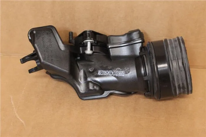 04C129656L HAVA GİRİŞ BORUSU