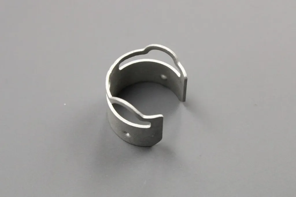 04E133036A ENJEKTÖR BRAKETİ