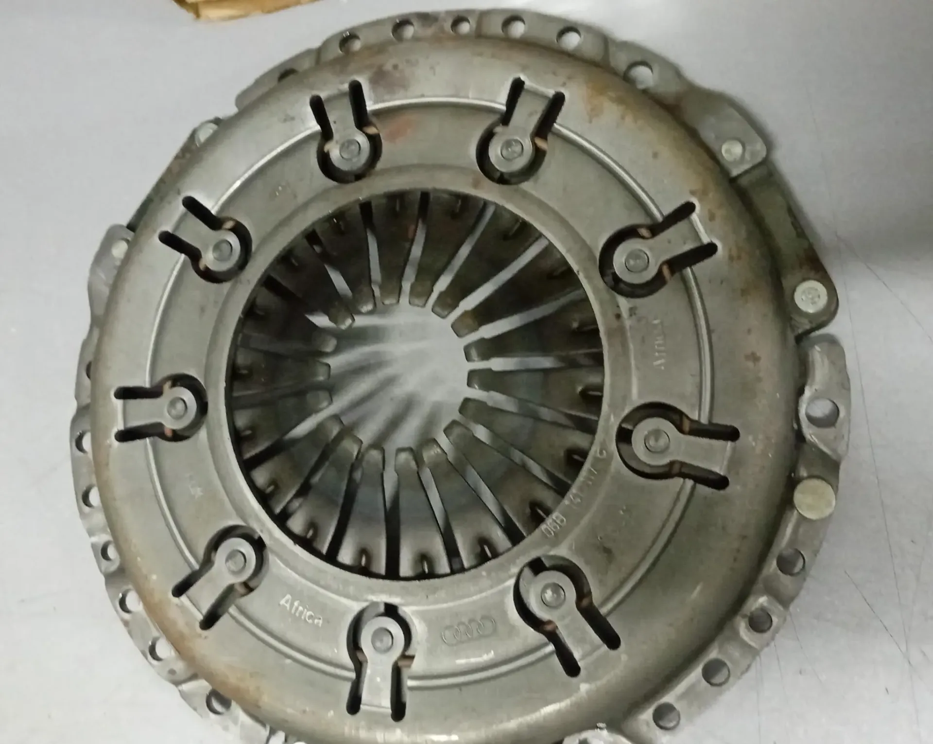 06B141117C BASKI,DEBRİYAJ AWT