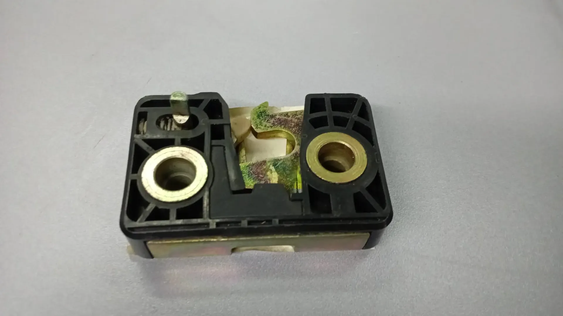 115988012 KARŞILIK,KAPI KİLİT-L