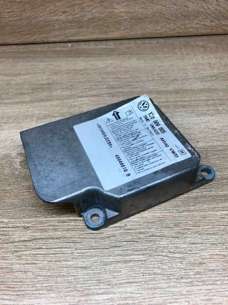 1C0909605 008** ÜNİTE,KONTROL A/B 4LÜ