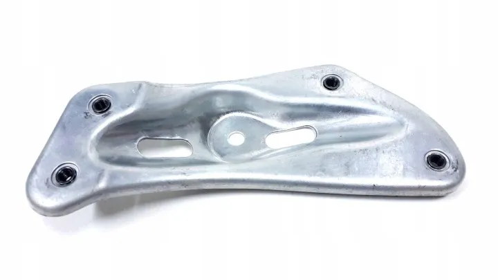 1Z0810679D BRAKET,ÇAMURLUK DIŞ ÖN-L