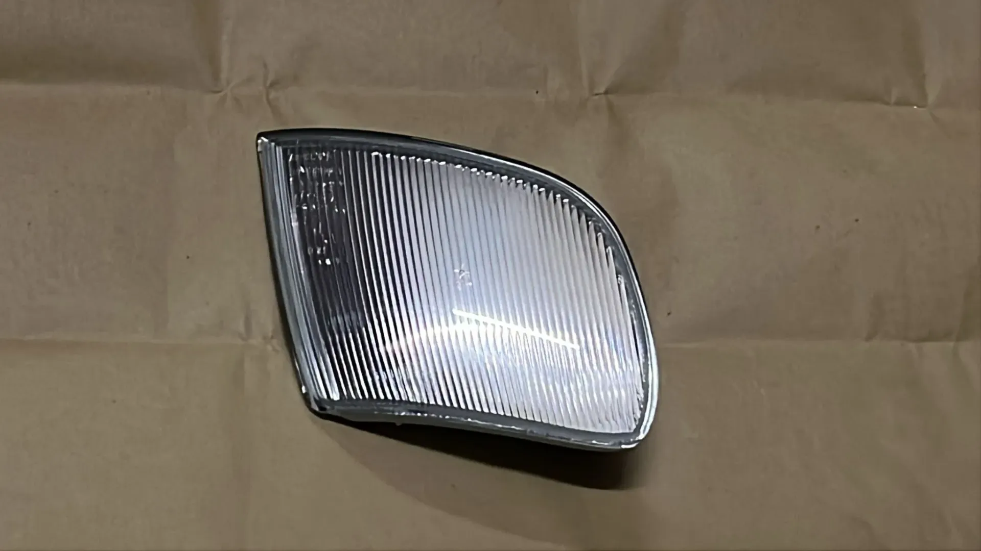 3A0941068 FAR YAN KAPAĞI