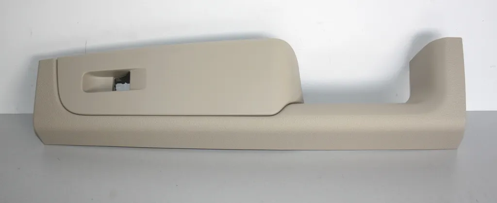 3T1867158B 4K1 KAPI KOLU ÜST PARÇASI