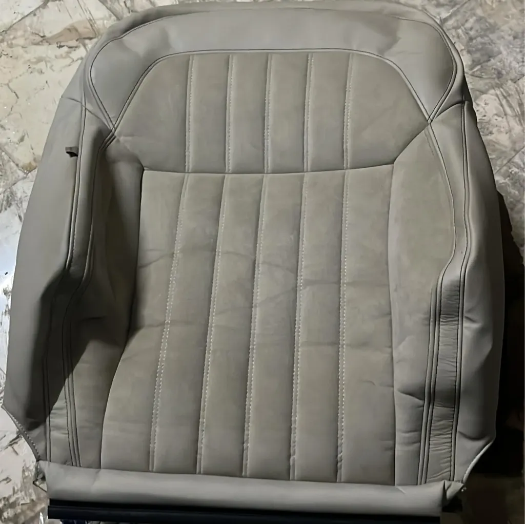 3V0881806GKGHU KOLTUK SIRT KILIFI