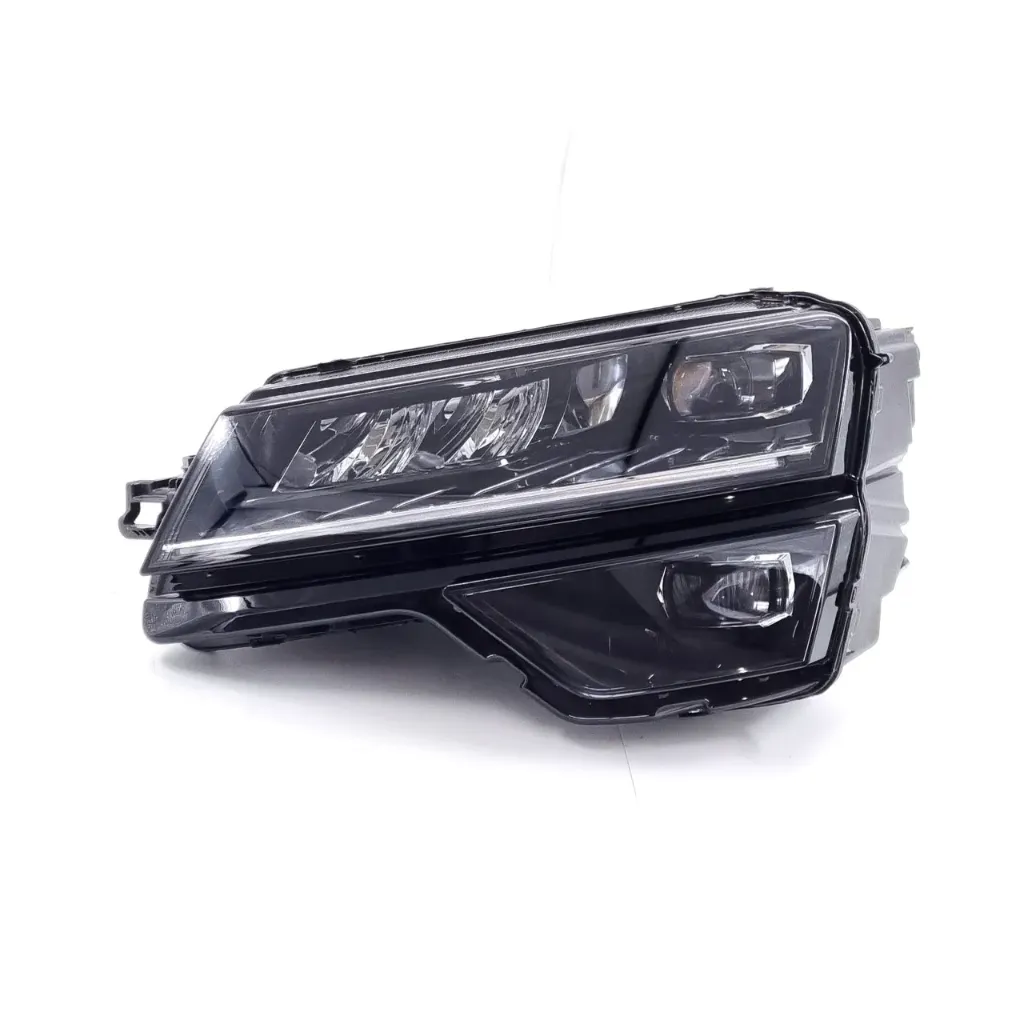 57B941015D LED FAR