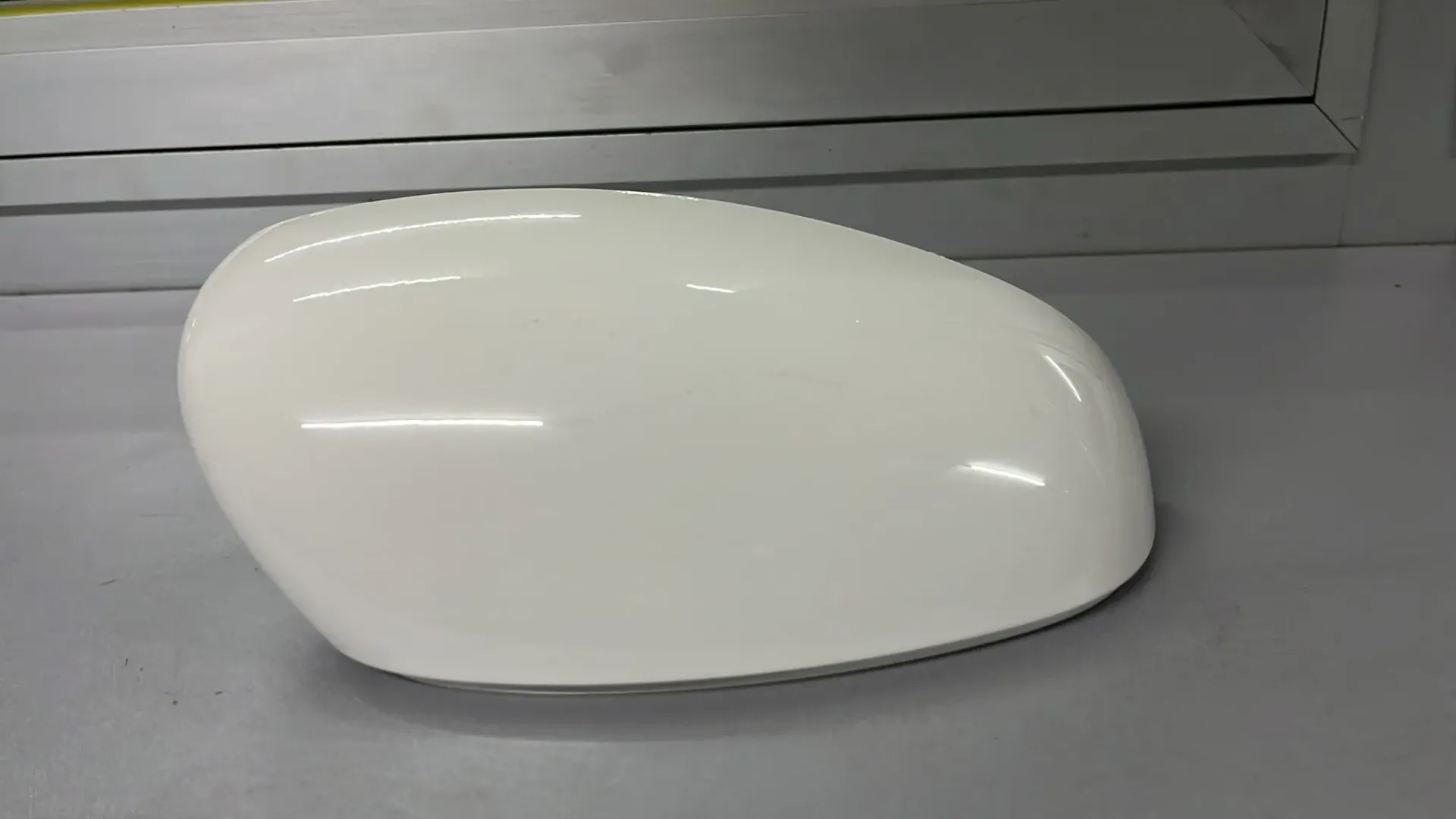 5J0857538A GRU KAPAK,AYNA ÜST SAĞ