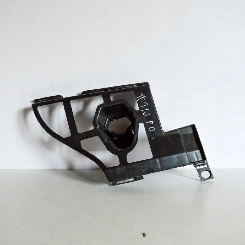 5L0807056A 9B9 TAMPON BRAKETİ
