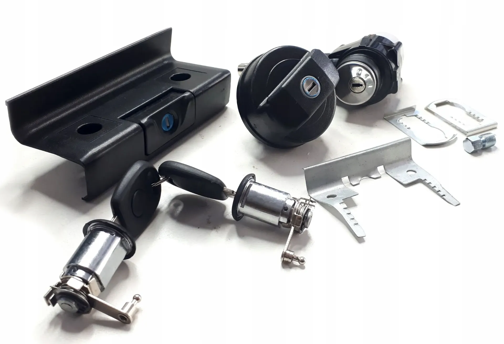6U0800375VKA** KİLİT,KOMPLE SET