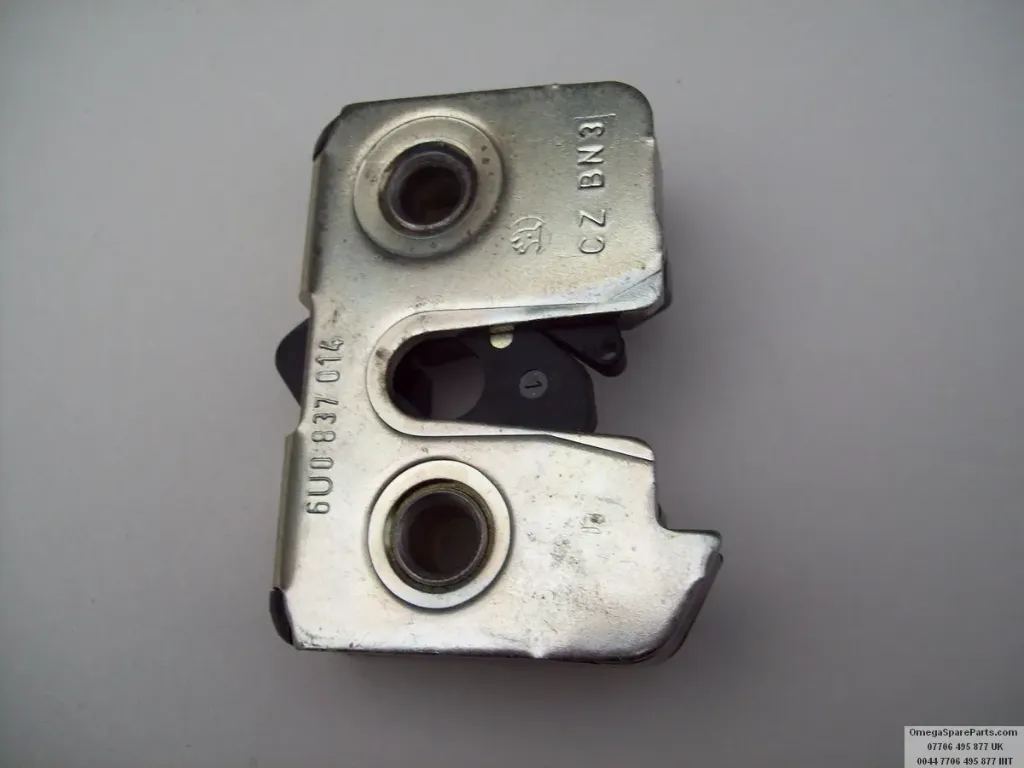 6U0837014 KARŞILIK,KAPI KİLİT-R