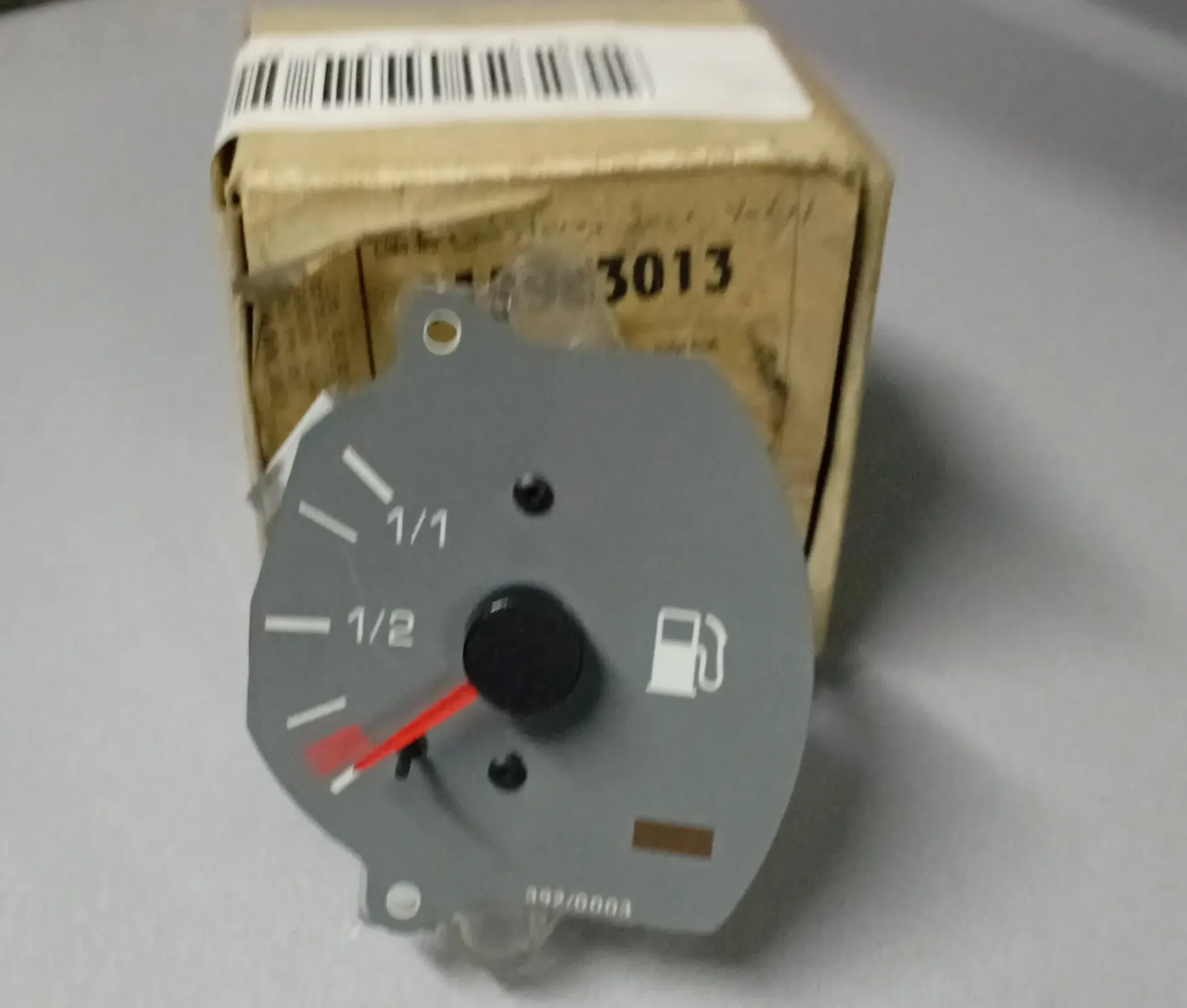 6U0919045A GÖSTERGE,YAKIT