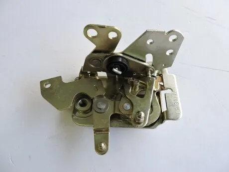 6U1837016A KİLİT,KAPI İÇ ÖN SAĞ